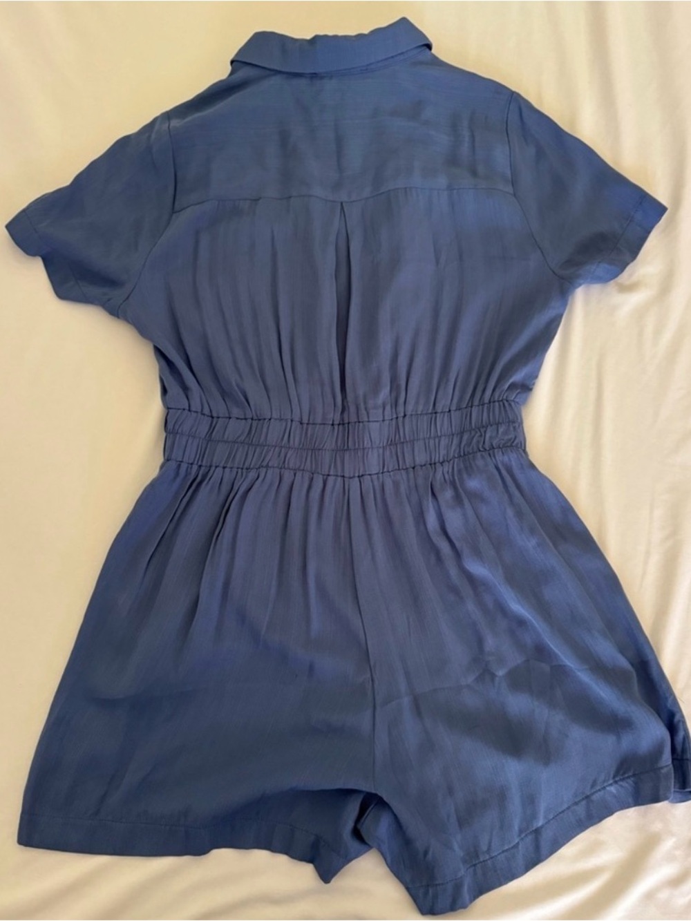 NWT Ces Femme Blue Short Sleeve Collared Button Front Romper Size Large - Picture 3 of 5
